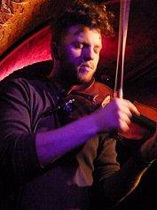 Hjaltalín - Snorri Helgason au Witloof Bar du Botanique, Bruxelles, le 11 mars 2011 P1080402.JPG