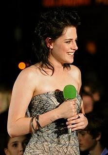 Kristen Stewart at theTwilight: New Moon Premiere - 11.16.09