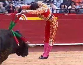 VALENCE : 2EME DES FALLAS : OREILLE POUR PAQUIRRI ET EL FANDI Valencia___El_Fandi