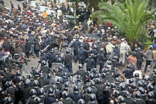 Image de la repression A casablanca: crédit photo Au fait Maroc http://www.aufaitmaroc.com