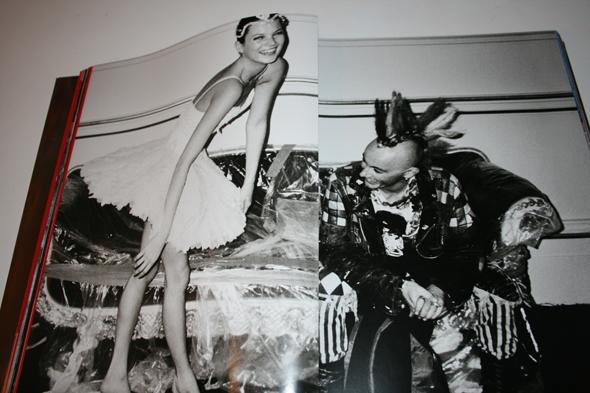 Kate Moss by Mario testino