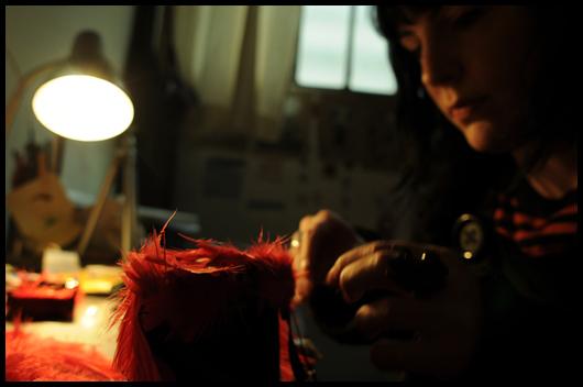 Miette at work Miette, chut... Motus et bouche cousue !