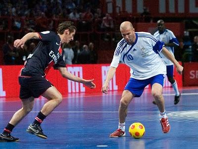 Jouez contre des stars du foot lors du tournoi CIF Futsal 2011