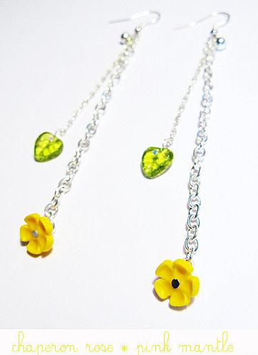 bijou-jouet-boucle-d-oreilles-fleurs-jaune2.jpg