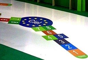 L'Union européenne c'est Orwell, suite... Endoctrinement-des-enfants-2.jpg