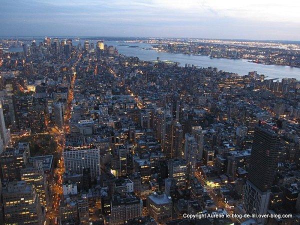 NY Empire state building 19 manhattan by night