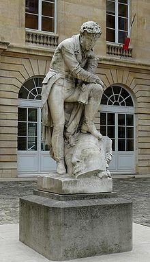 L’énigme du samedi: Quand la pensée est la clé de la liberté 220px-champollion_bartholdi.1300518701.jpg