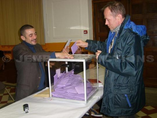 Elections (image d'illustration)|© Archives JENB Productions Un électeur sur deux appelé aux urnes aujourd'hui : Pourquoi ?