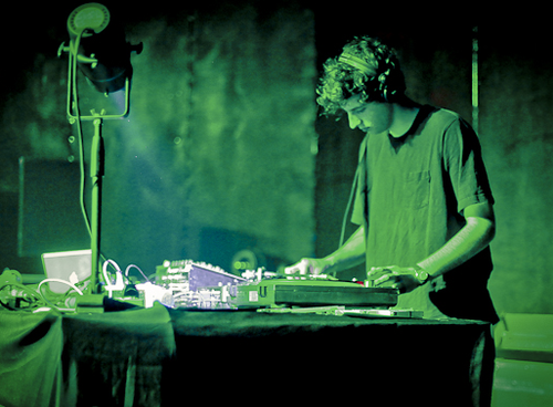 Jamie xx: Live at Elevate Festival 2010 - Stream
En octobre... Jamie xx: Live at Elevate Festival 2010 - Stream
En octobre...