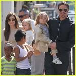 Angelina Jolie & Brad Pitt Grocery Shopping with the Kids!