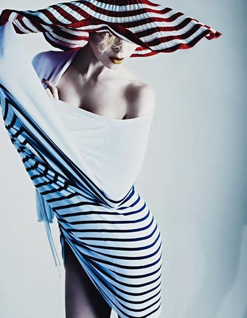 Elsa Sylvan par Rafael Stahelin pour Tush avril 2011 photo Elsa Sylvan par Rafael Stahelin pour Tush avril 2011 5