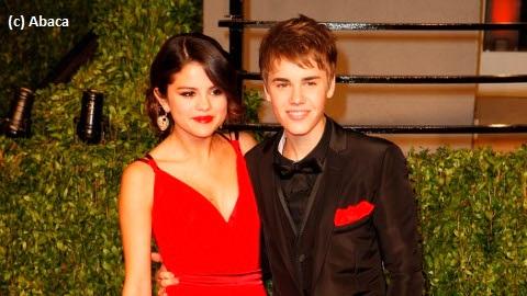 Selena Gomez ... elle a le soutien de son amie Taylor Swift en cas de chagrins d'amour Selena Gomez ... elle a le soutien de son amie Taylor Swift en cas de chagrins d'amour