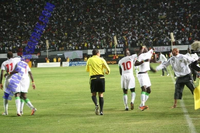 VIDEO & PHOTOS Sénégal vs Cameroun:Les Lions de la Téranga
 l’emporte à l’arraché (1-0)!