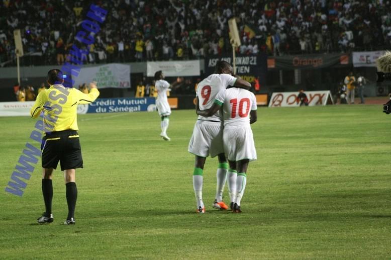 VIDEO & PHOTOS Sénégal vs Cameroun:Les Lions de la Téranga
 l’emporte à l’arraché (1-0)!