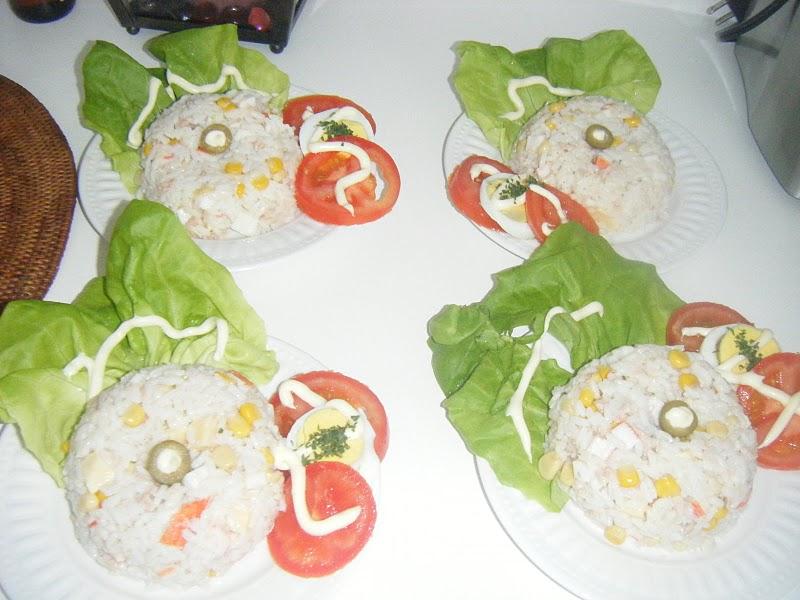 Salade de riz panachée et ses légumes printaniers