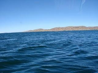 le lac Titicaca et Llachon