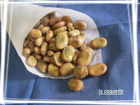 maleh ou bnine ou féves cuites a la vapeur au sel et au cumin. IMGP0937