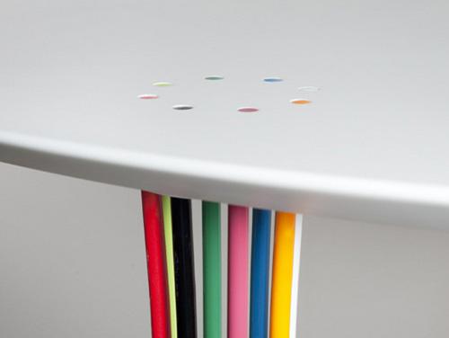 Table Carrousel par Adam Goodrum Table Carrousel par Adam Goodrum