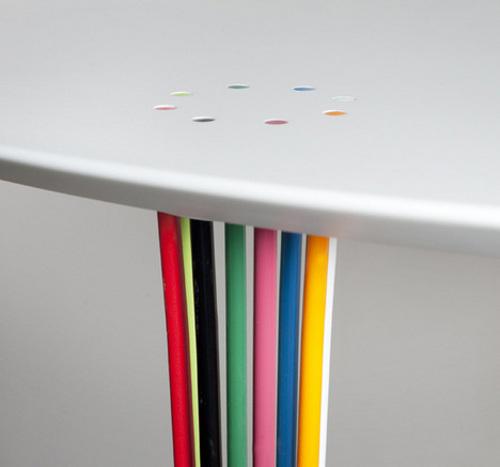 Table Carrousel par Adam Goodrum Table Carrousel par Adam Goodrum