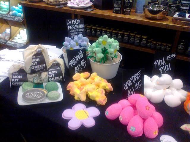 J'aime les conférences presse de LUSH :) J'aime les conférences presse de LUSH :)