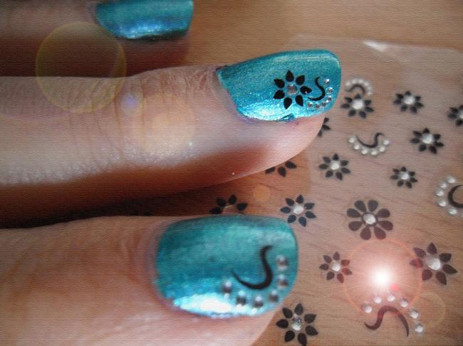 Manucure estivale turquoise/Vernis LMCosmetic. SAM_3684.JPG