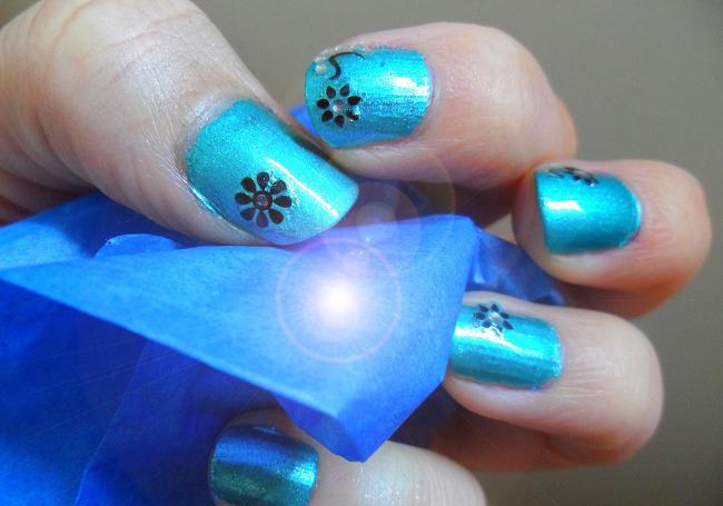 Manucure estivale turquoise/Vernis LMCosmetic. SAM_3689.JPG
