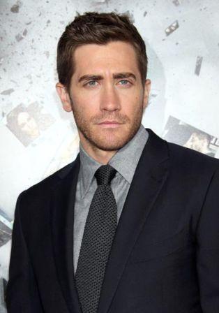 Jake_Gyllenhaal_Source_Code_Los_Angeles_Premiere_OpqTzIdf7Kwl.jpg