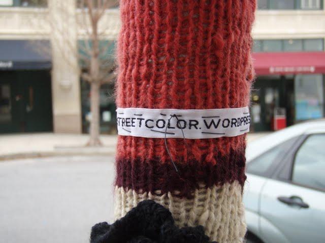 Yarn Bomb: Streetcolor Yarn Bomb: Streetcolor