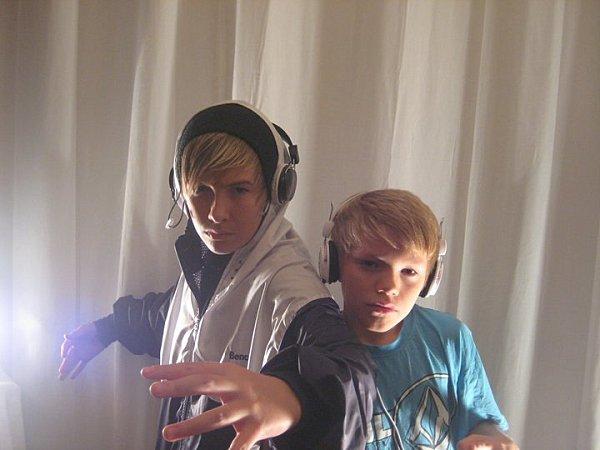 2Boys - Apologize - (remix) by Marcus 2Boys-2.jpg