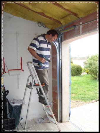 Nouvelle porte de garage, 29 mars 2011 Nouvelle porte de garage, 29 mars 2011