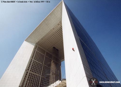 La Grande Arche : 105m, La Défense (France), 1999