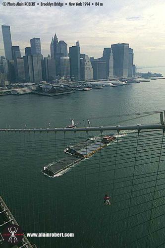 Le Brooklyn Bridge : 84m, New York (Etats-Unis), 1994
