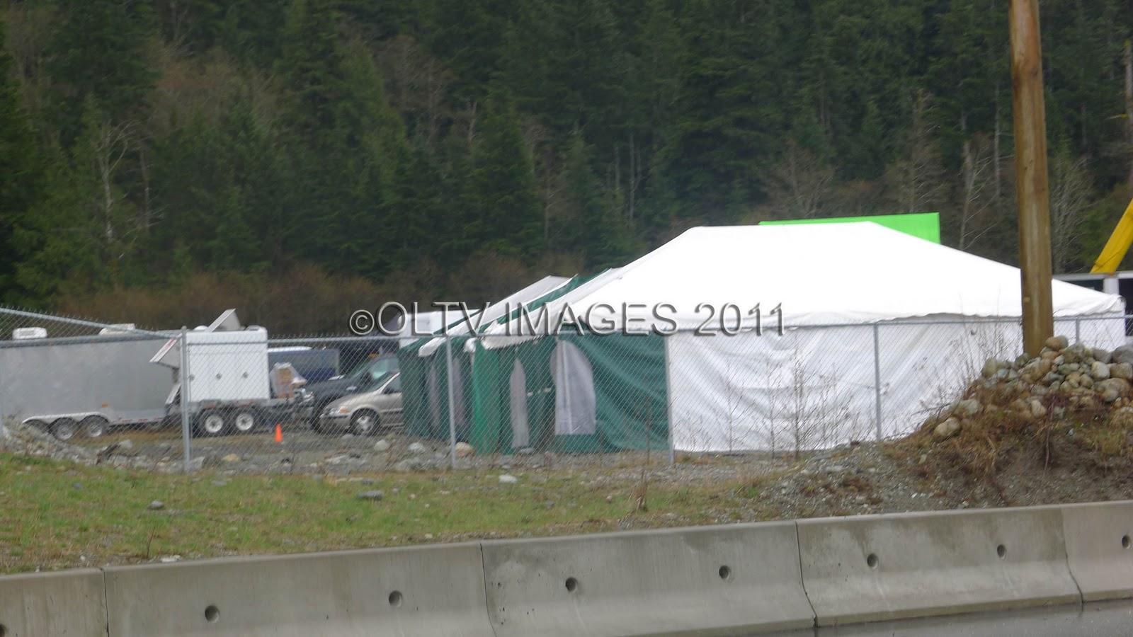 Breaking Dawn filming near Shannon Falls ! http://img151.imageshack.us/img151/9686/squamishsetwedding4.jpg