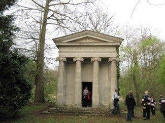 Une chapelle Manom Une chapelle Manom