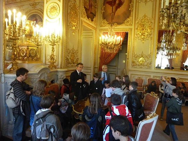 Hotel de Lassay Les élus du Conseil Municipal Enfants à l’Assemblée Nationale