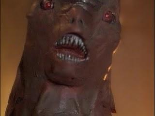 Le monstre du placard : le temps est assassin Le monstre du placard : le temps est assassin