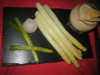 MOUSSE DE PARMESAN, ASPERGES ET RADIS VAPEUR!!