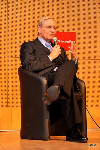 Un “homme du Président” à Paris 5598316491781290fff2.jpg