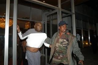 Côte d'Ivoire: Gbagbo et son épouse, arrêtés, au QG de Ouattara