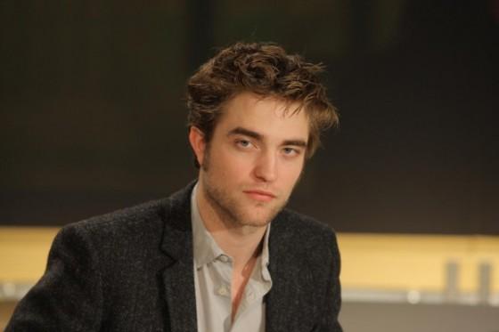 Robert Pattinson on 20H TF1 & 50 min Inside ! http://img571.imageshack.us/img571/7743/journaltf1.jpg