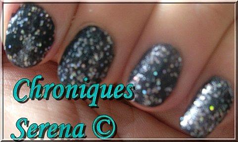 Une manucure verte à paillettes IMGP5780vernispaillettes2