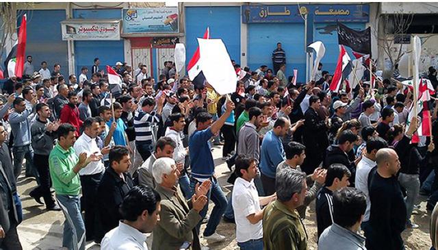http://static.mcetv.fr/img/2011/04/syrie-manifestation-anti-pouvoir-a-qamishli-1er-avril-2011-10434311hlkmb_1713.jpg