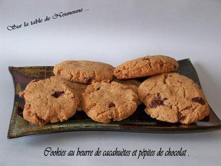Cookies au beurre de cacahuètes et pépites de chocolat pour un goûter gourmand Cookies_beurre_de_cacahu_tes