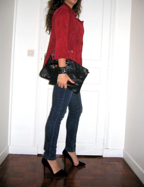 Red leather ! Red leather !