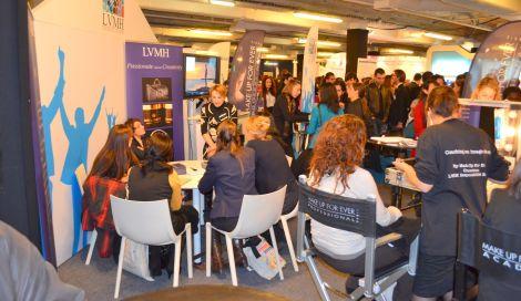 Faites-vous accompagner dans votre recherche d’emploi http://static.mcetv.fr/img/2011/04/nos-quartiers-ont-des-talents-visuel.jpg