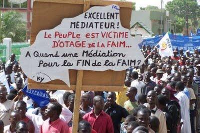 Burkina Faso : Le despote Blaise Compaoré en fuite, au grand dam d’Alassane Ouattara et Nicolas Sarkozy