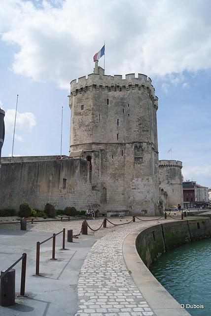 La Rochelle .


Petite balade à la Rochelle à moins de 2 ...