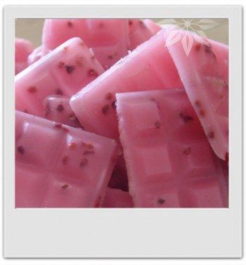 Dosettes de fondants de douche exfoliantes à la fraise Dosettes de fondants de douche exfoliantes à la fraise