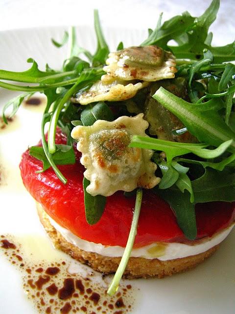 Sablé croustillant à l'italienne, ravioles au basilic poêlées : une recette inratable ! Sablé croustillant à l'italienne, ravioles au basilic poêlées : une recette inratable !