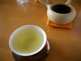 Principes bases pour infuser le thé japonais, et expériences 
